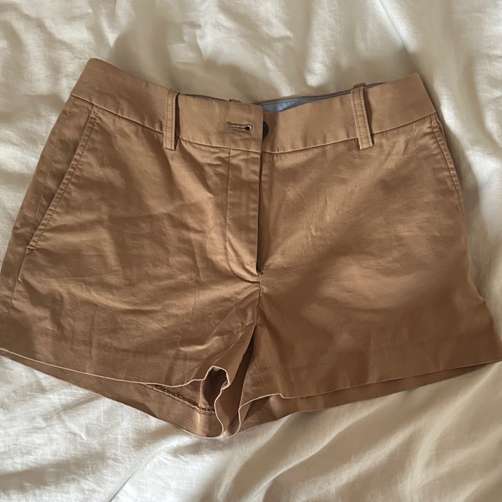 Aritzia Camel Women's Bermudas
